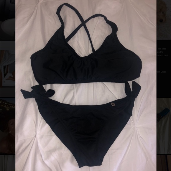 Bikini set - Picture 1 of 1